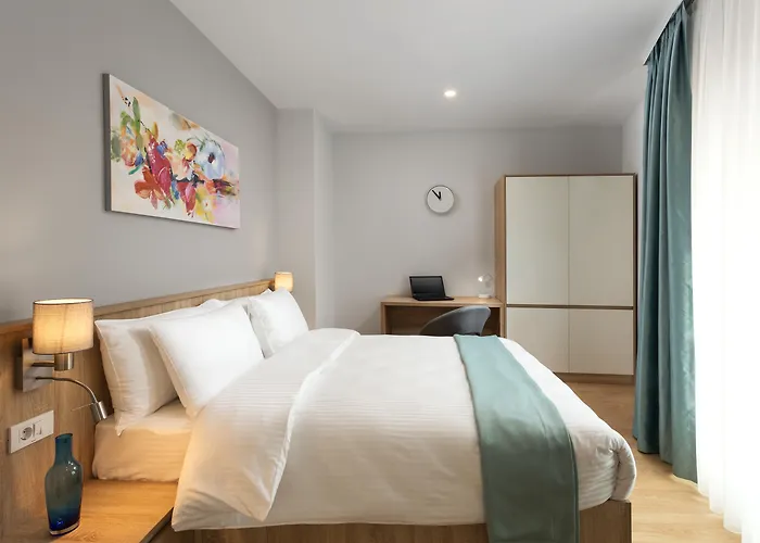 Athina Suites Hotel